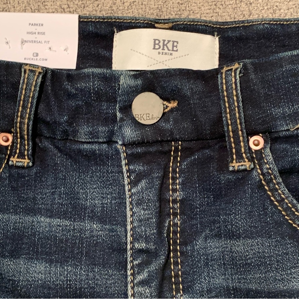 BKE Parker High Rise Blue Jean Shorts with Fitted Silhouette and Stretch - Picture 13 of 17